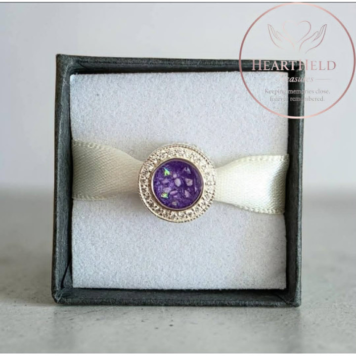 Pandora Charm (P17)