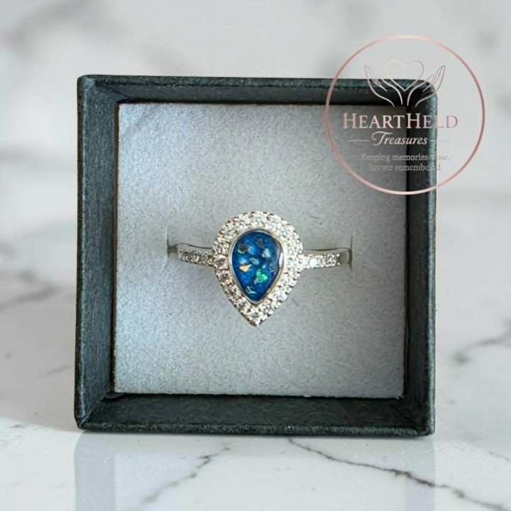 Teardrop ring (P22)